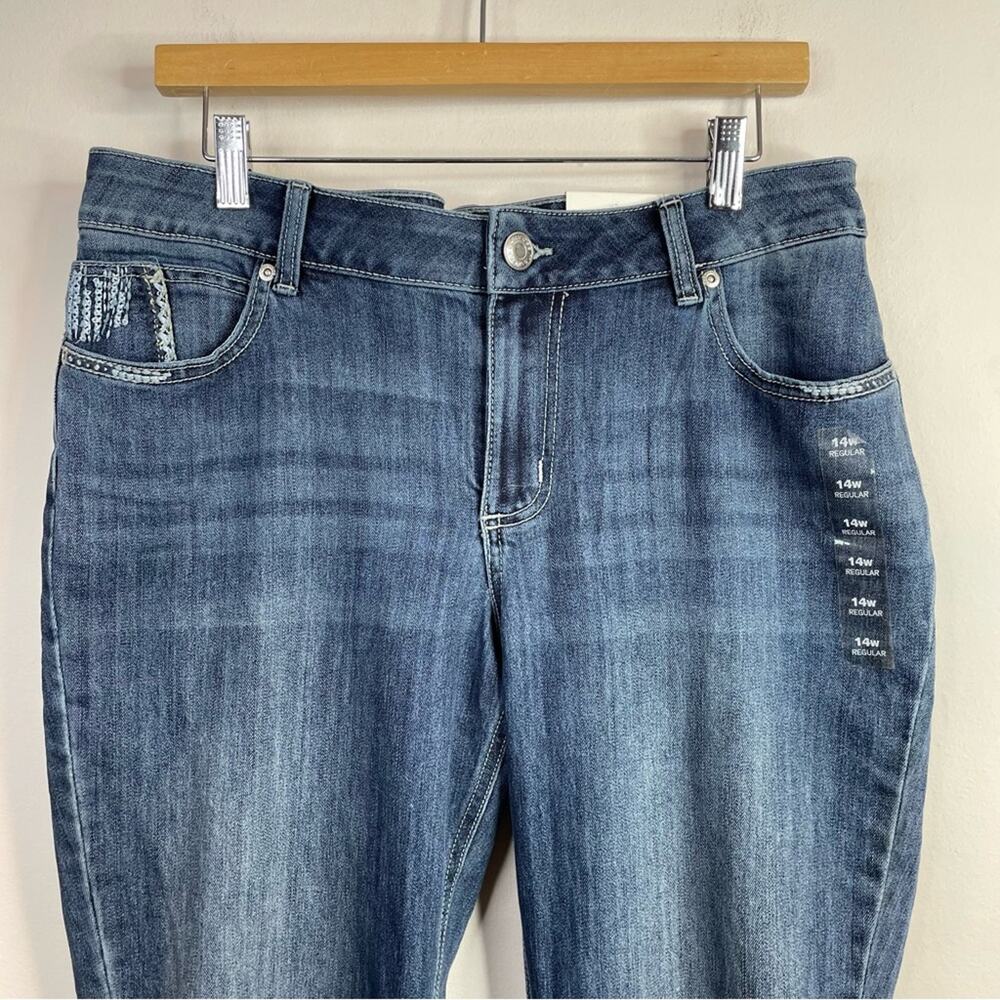 Maurices Mid Rise Boot cut denim flex Bling Embroidered Stretch jeans 14W 14 new - Picture 2 of 10